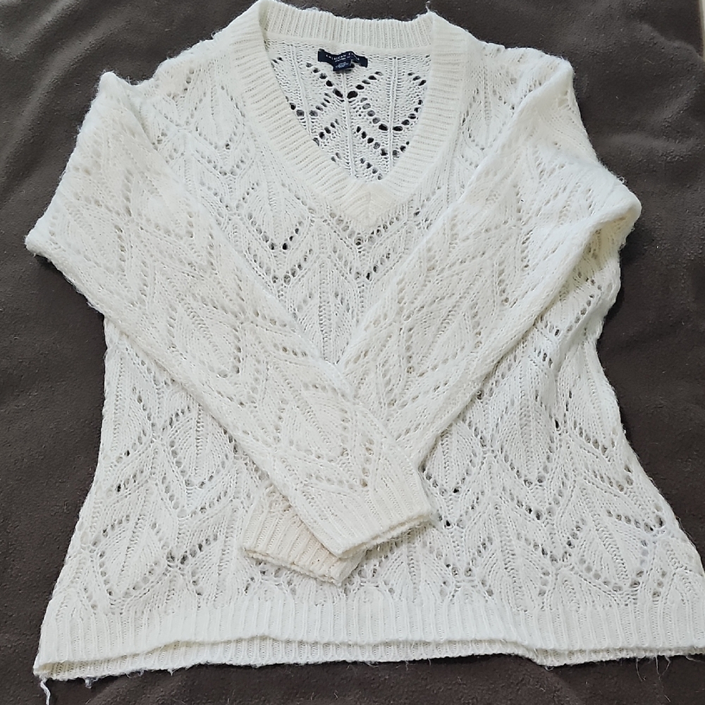 American Eagle Outfitters Cream V-Neck Sweater